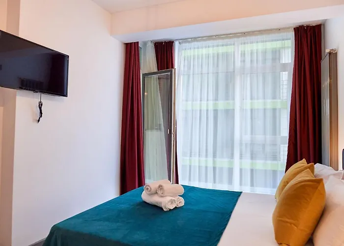 Glamour Sea View Family - N Pools 公寓 *