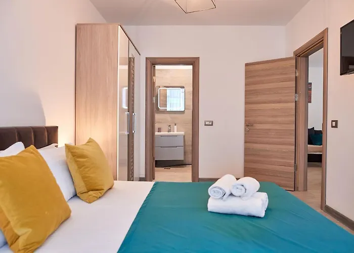 公寓 Glamour Sea View Family - N Pools 马马亚