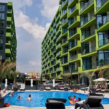 Glamour Sea View Family - N Pools Apartment *