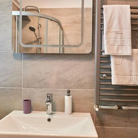Glamour Sea View Family - N Pools Apartment Mamaia