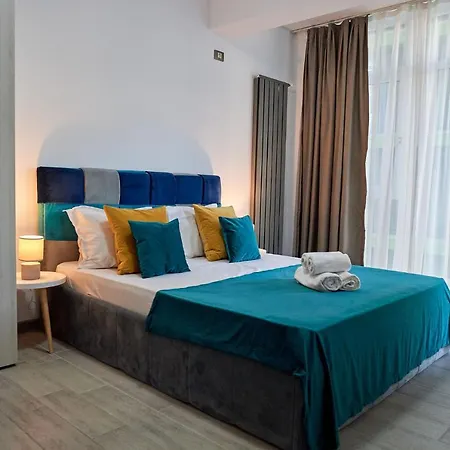 Glamour Sea View Family - N Pools Apartment