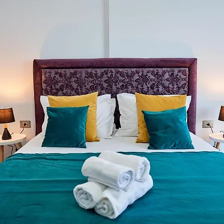 Glamour Sea View Family - N Pools Apartment