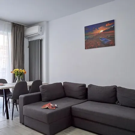 Glamour Sea View Family - N Pools